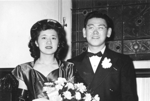 Wedding of Sam Sakamoto and Hanaye (Fujiwara) Sakamoto (ddr-one-1-38)