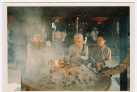 Mitsuye Yabe and Friends Cleansing at a Shrine (ddr-ohs-1-207)