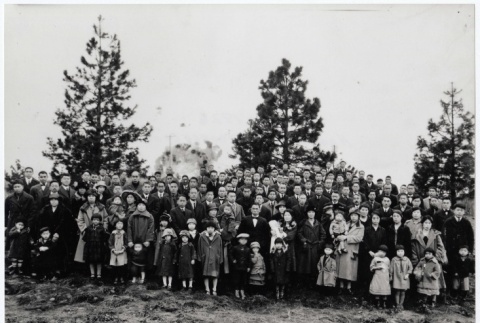 large crowd on the Hood River Japanese Community Hall ground (ddr-densho-259-661)