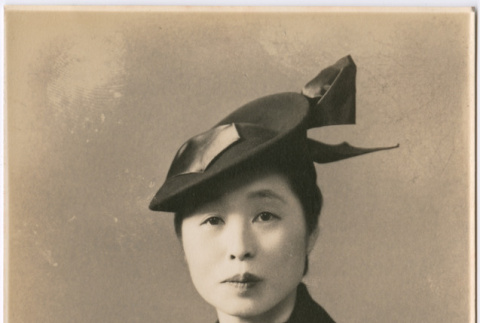 Portrait of woman (ddr-densho-423-565)