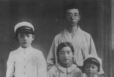 George Fujii (1) on visit to Japan with his family 1927 (ddr-csujad-29-181)