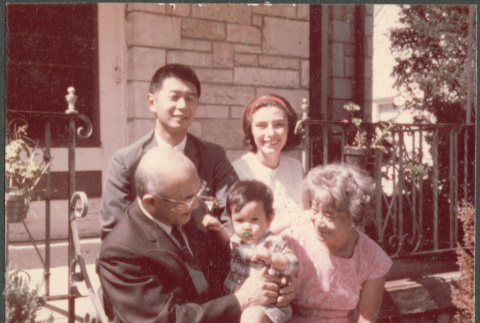 Jon David and Tina Sakura, Chester and Agnes Sakura with baby (ddr-densho-523-409)