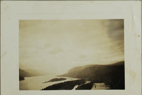 Columbia River (ddr-densho-258-14)