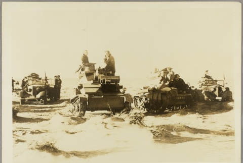 British soldiers and tanks in Egypt (ddr-njpa-13-1507)