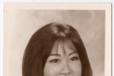Portrait of young woman (ddr-densho-522-648)