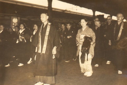 Kocho Otani, his wife, and Higashi Honganji members (ddr-njpa-4-1898)