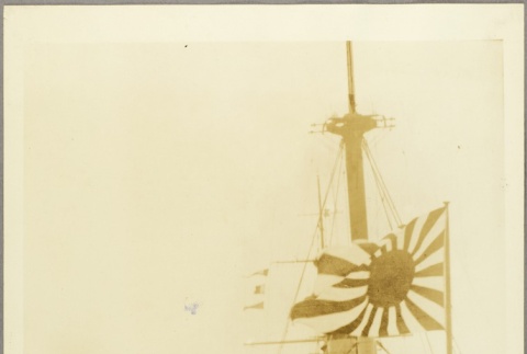 Japanese sailors leaving the Yakumo in a rowboat (ddr-njpa-13-1165)