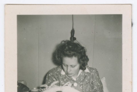 Eleanor (Spainer) Fitzgerald with Baby (ddr-densho-556-17)