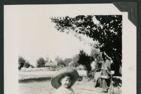 child outside (ddr-densho-378-721)