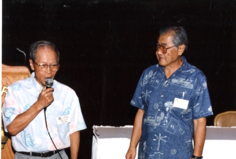 [Mini-reunion, Wally Kagawa and Henry Y. Ikemoto] (ddr-csujad-1-118)