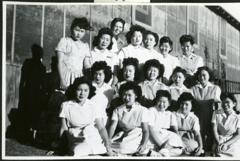 Manzanar, nurses, aides, hospital (ddr-densho-343-75)