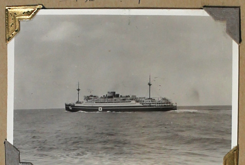 Ship at sea (ddr-densho-404-240)