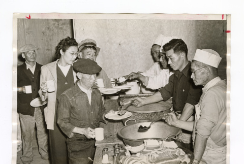 Food service at Manzanar (ddr-csujad-52-28)