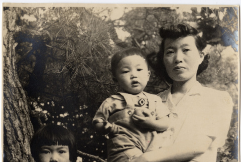 Woman with two children (ddr-densho-426-942)
