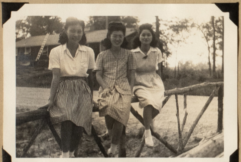 Three women on a bridge (ddr-densho-542-558)