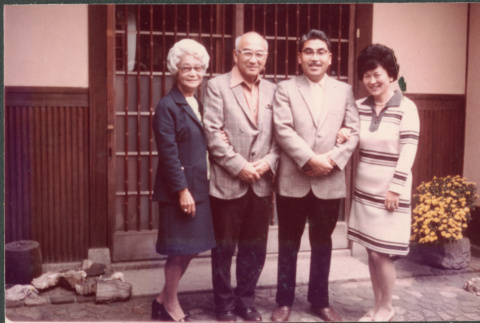 Agnes and Chester Sakura with another couple (ddr-densho-523-567)