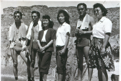 Six at the beach (ddr-densho-1007-638)