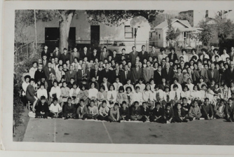 Group photo of the Pasadena Union Presbyterian Church congregation (ddr-densho-382-1)