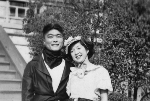 Couple posing in costumes (ddr-ajah-4-51)