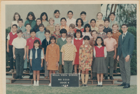 Class photo (ddr-densho-522-632)