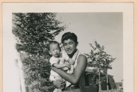 Anyo Domoto with man (ddr-densho-329-1312)