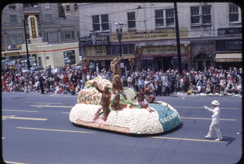 Portland Rose Festival Parade- float 8 