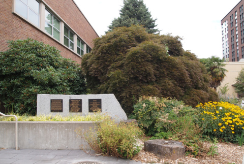Japanese American Remembrance Garden, Seattle University (ddr-densho-354-2728)