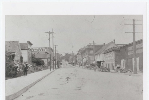 Photograph and note (ddr-densho-259-653-mezzanine-b65d18d164)