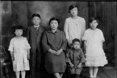 Japanese family, portrait (ddr-csujad-25-338)