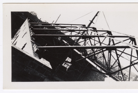 Framing of the new temple roof (ddr-sbbt-4-136)