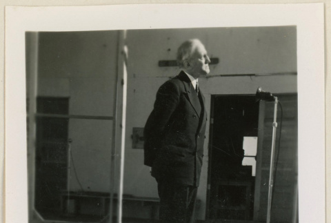 Dr. Jones delivering a lecture (ddr-densho-37-956)