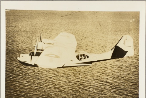 British plane flying over open water (ddr-njpa-13-215)