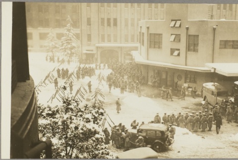 Soldiers assembled outside a building (ddr-njpa-13-1236)