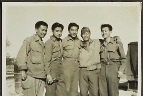 Five Japanese American soldiers (ddr-densho-201-373)