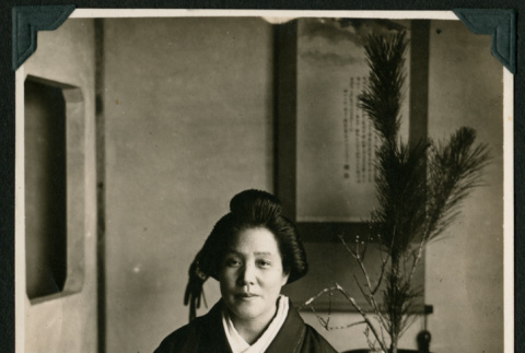 Woman in kimono (ddr-densho-359-1072)