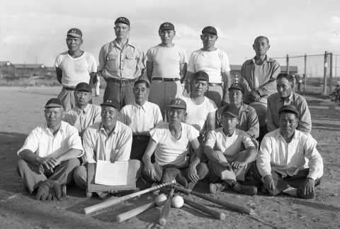 Baseball team in Minidoka (ddr-fom-1-603)