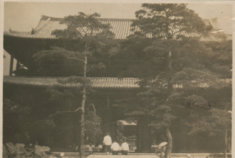 Photograph: Tofukuji Temple (ddr-densho-357-554-mezzanine-1f281dbd51)