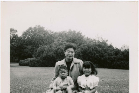 Photo front and back (ddr-densho-426-2469-mezzanine-5c5ff5b9e6)