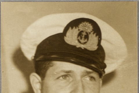 Photo of a La Argentina officer (ddr-njpa-13-458)