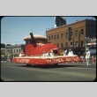 Portland Rose Festival Parade- float 40 