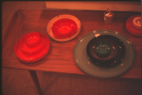 Display of lacquerware trays and ashtrays (ddr-densho-426-320)