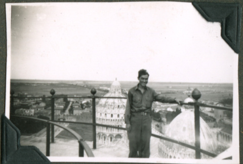 Soldier in Pisa (ddr-densho-201-563)