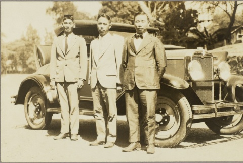 Kaneo Futami and two other men in front of a car (ddr-njpa-5-672)
