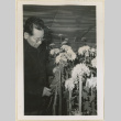 Mr. Nakata and his chrysanthemums (ddr-densho-37-1190)
