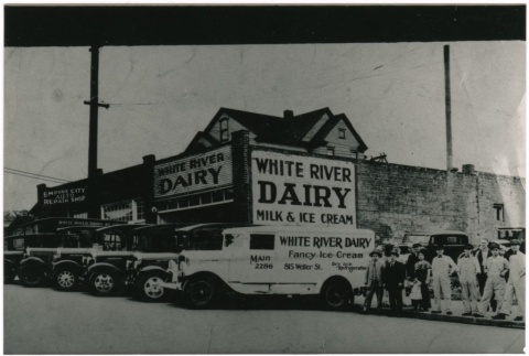 Group in front of the White River Dairy (ddr-densho-353-110)