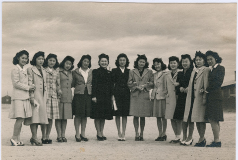 Group of women (ddr-densho-522-639)