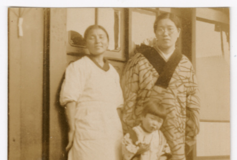 Two women and a child (ddr-densho-468-328)