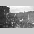 Unloading oysters from a bateau (ddr-densho-15-108)