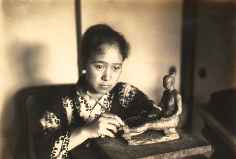 Kameno Ota, a sculptor (ddr-njpa-4-1907)