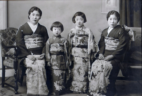 Three generations (ddr-densho-474-150)